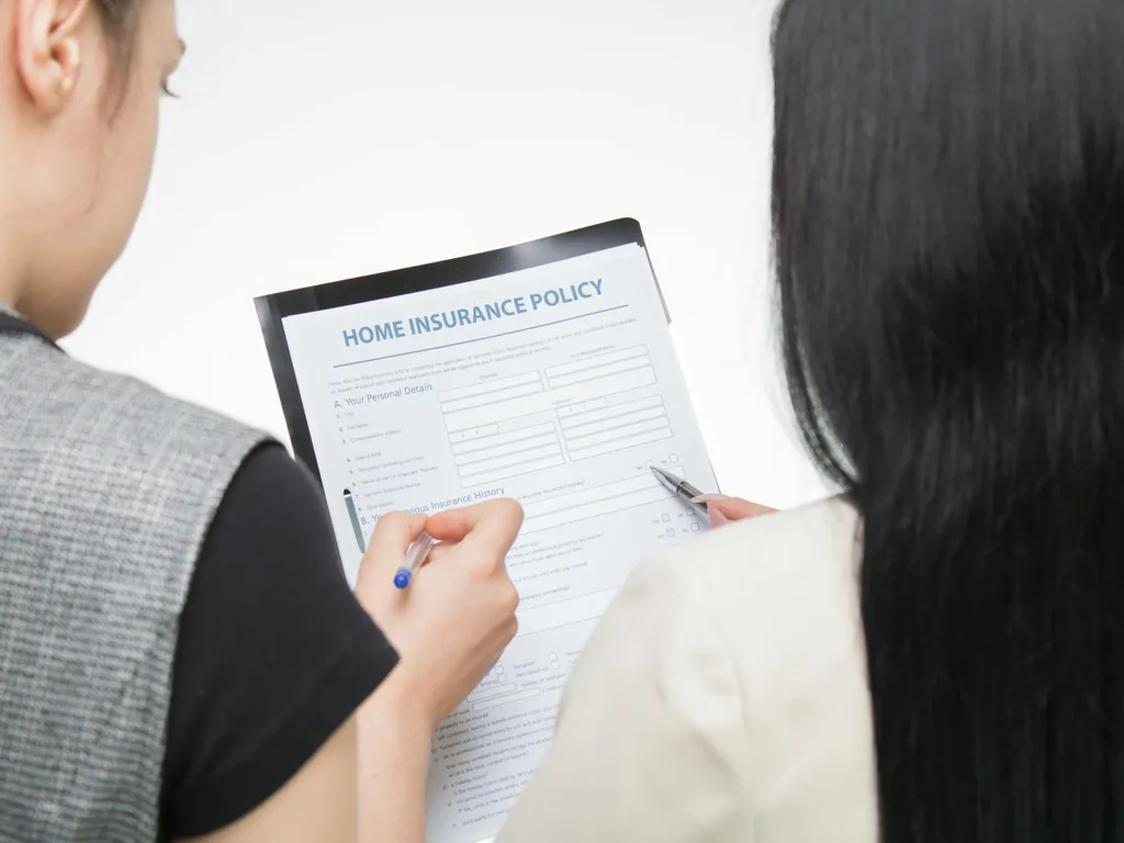 Assurance prêt immobilier et hernie discale : comment obtenir une couverture adaptée