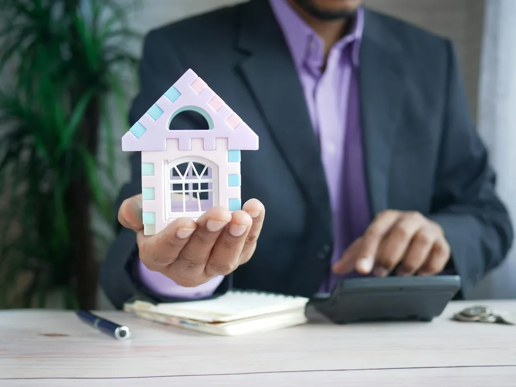 Succession d'une maison familiale : droits, frais, indivision et solutions pour sortir d'un blocage